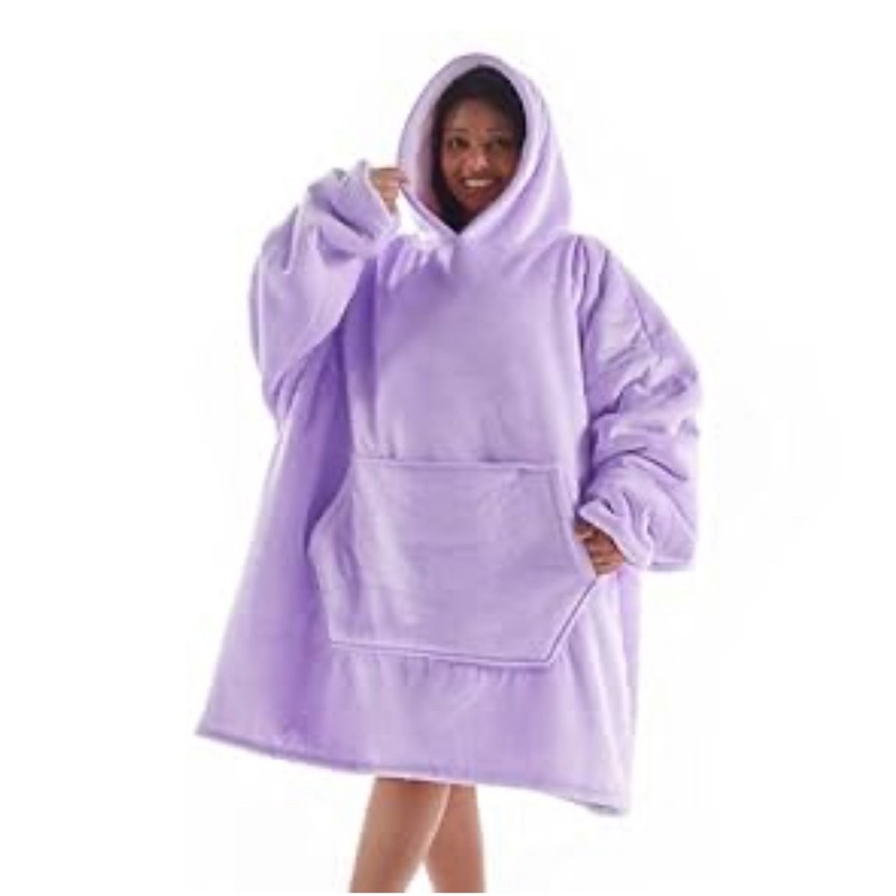 BRAND NEW HOODIE BLANKET - Oversized Sherpa - Light Purple